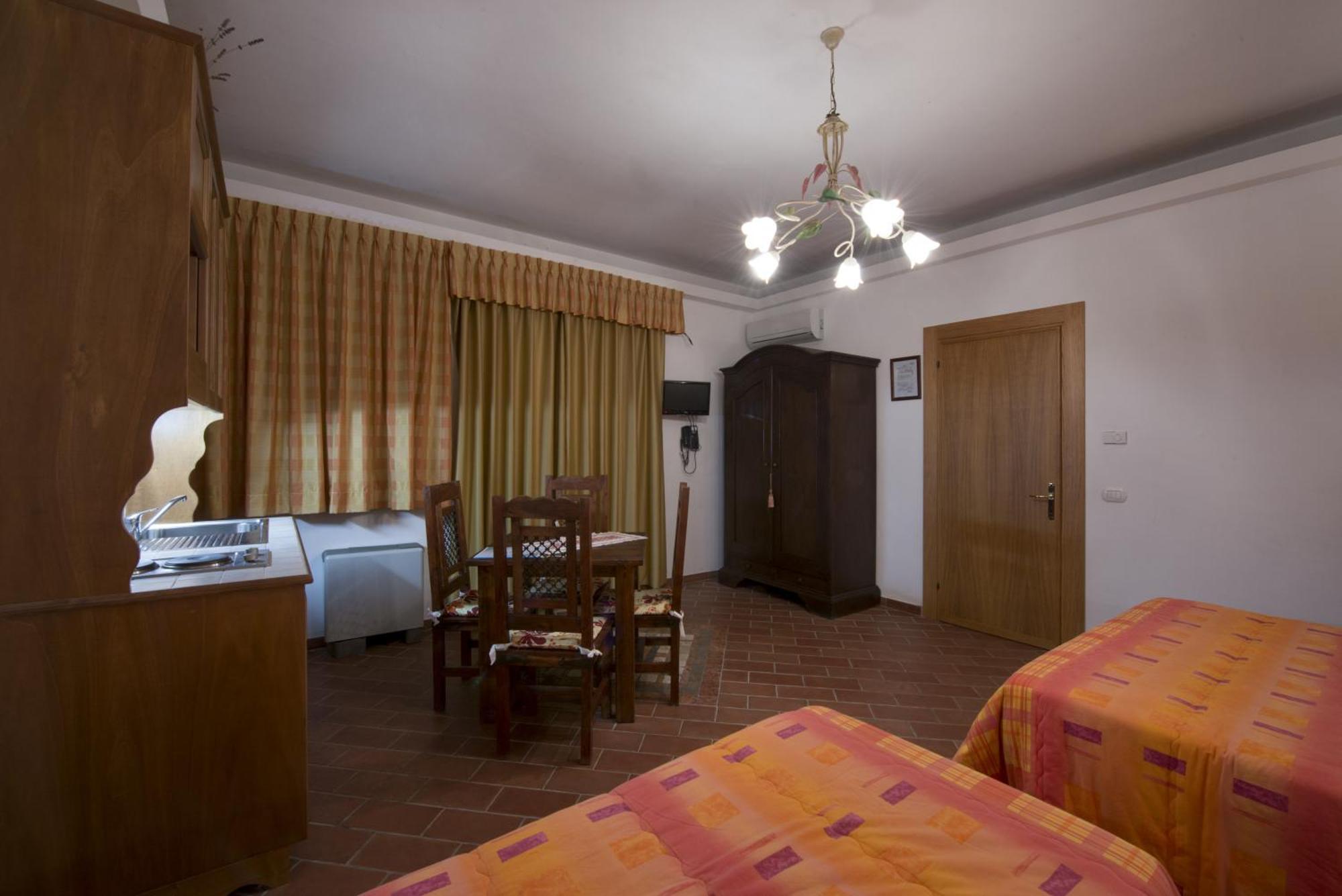 Cecco Di Nara Hotel Massarosa Room photo